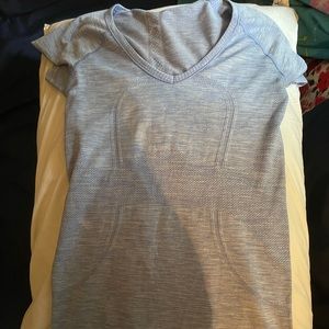 Lululemon top